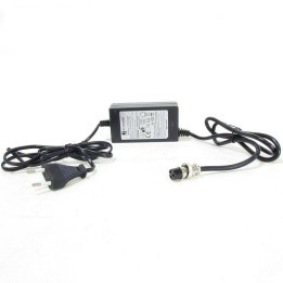 Cargador Batería 36V 1.5H Hembra