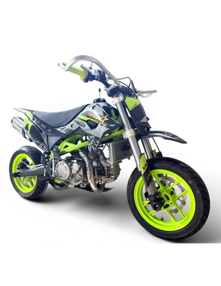 MTR racer r on road
