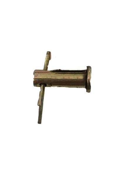 Conector bomba freno a pedal
